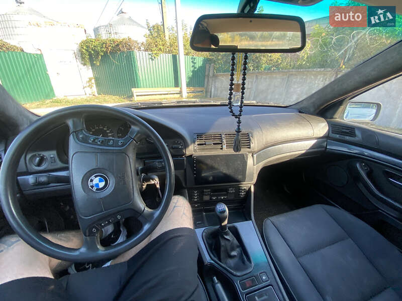 Седан BMW 5 Series 1998 в Ніжині