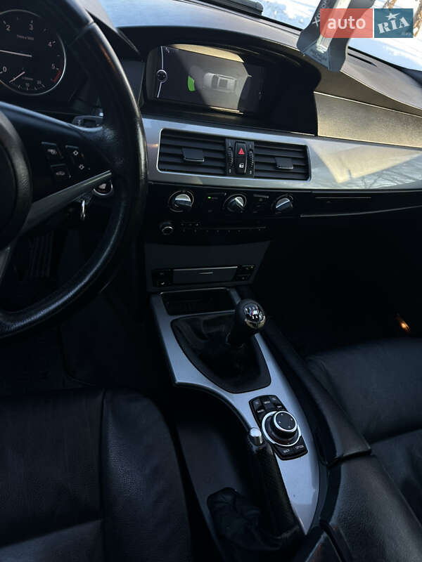 Універсал BMW 5 Series 2010 в Чернігові