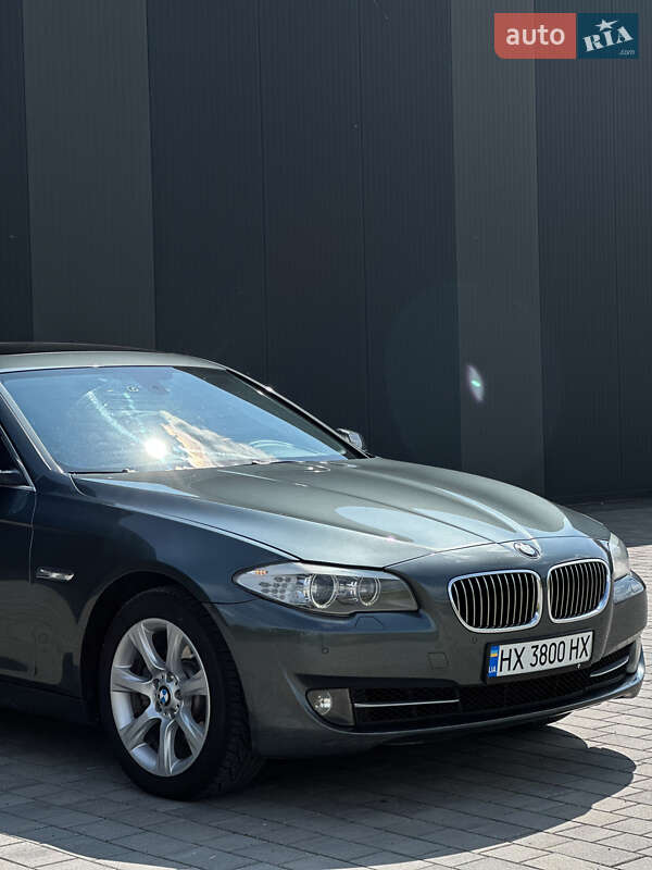 Седан BMW 5 Series 2012 в Хмельницькому