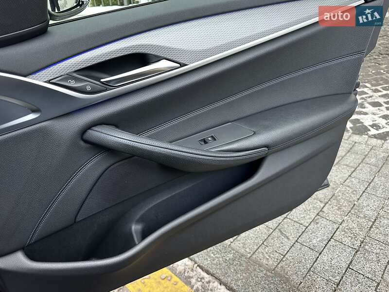 Седан BMW 5 Series 2017 в Киеве фото 67 Седан BMW 5 Series 2017 в Киеве