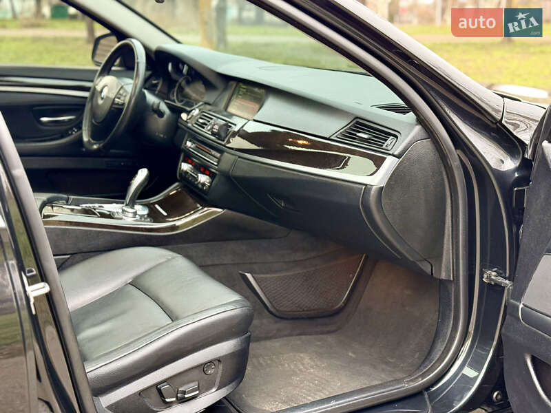 Седан BMW 5 Series 2012 в Николаеве