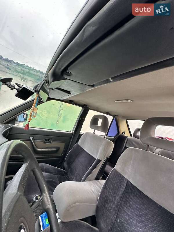 Седан BMW 5 Series 1987 в Івано-Франківську