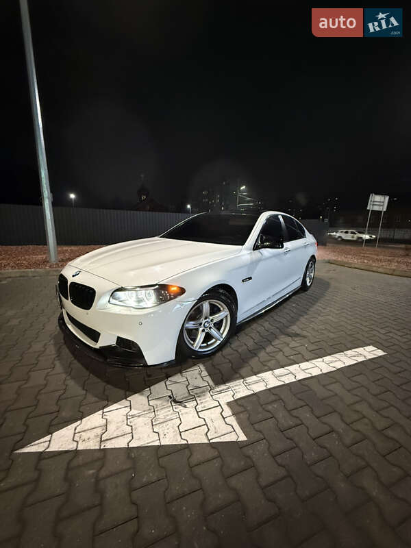 Седан BMW 5 Series 2012 в Хмельницькому