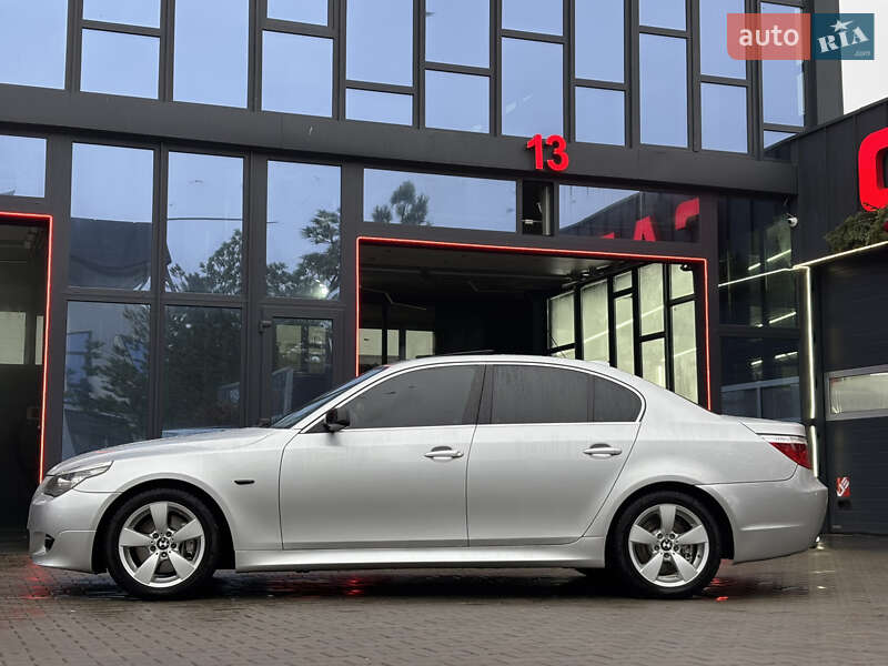 Седан BMW 5 Series 2007 в Ровно