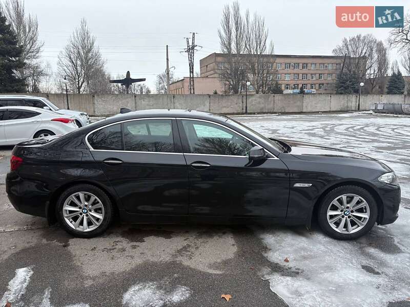 Седан BMW 5 Series 2015 в Запорожье
