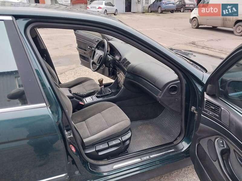 Седан BMW 5 Series 1999 в Николаеве