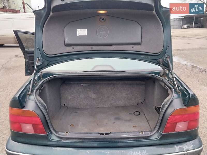 Седан BMW 5 Series 1999 в Николаеве