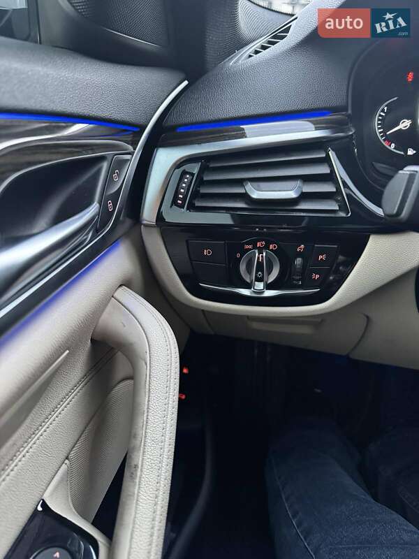 Седан BMW 5 Series 2018 в Львове фото 20 Седан BMW 5 Series 2018 в Львове