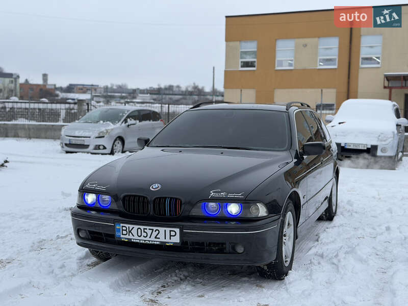 Универсал BMW 5 Series 2001 в Ровно