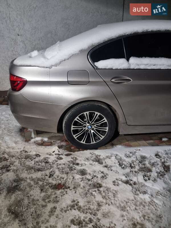 Седан BMW 5 Series 2012 в Чорткове фото 23 Седан BMW 5 Series 2012 в Чорткове