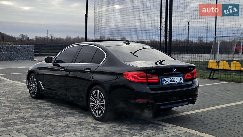 Седан BMW 5 Series 2017 в Мукачево