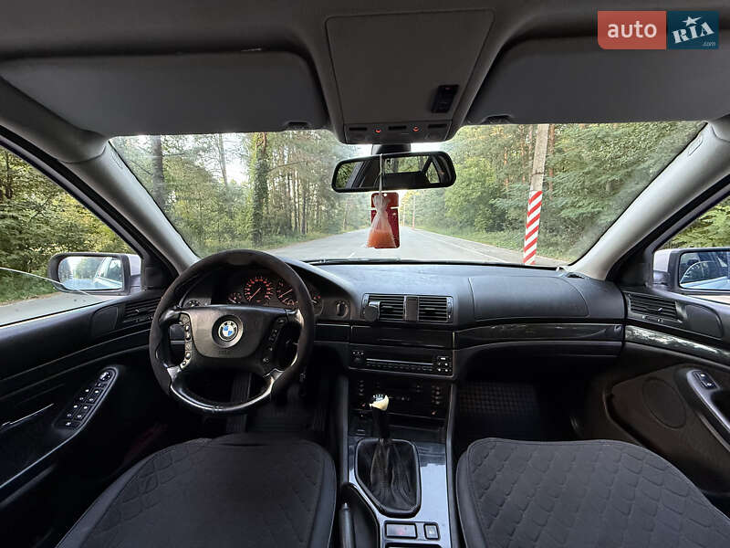 Седан BMW 5 Series 2001 в Славуте