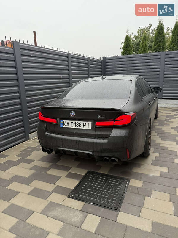 Седан BMW 5 Series 2018 в Киеве