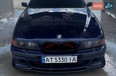 Седан BMW 5 Series 1998 в Тлумаче
