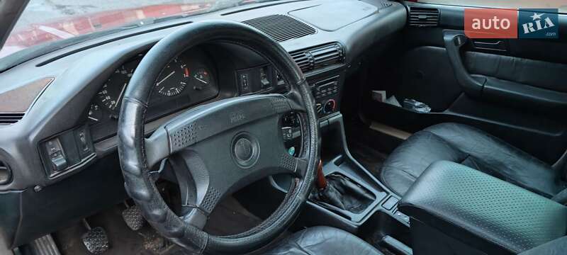 Седан BMW 5 Series 1993 в Запорожье