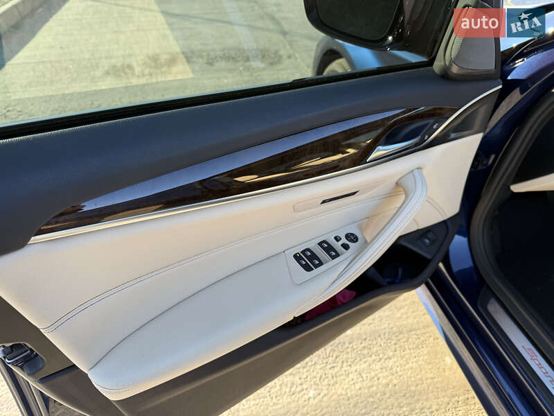 Седан BMW 5 Series 2018 в Николаеве
