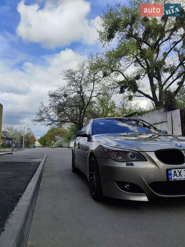 Седан BMW 5 Series 2004 в Харькове