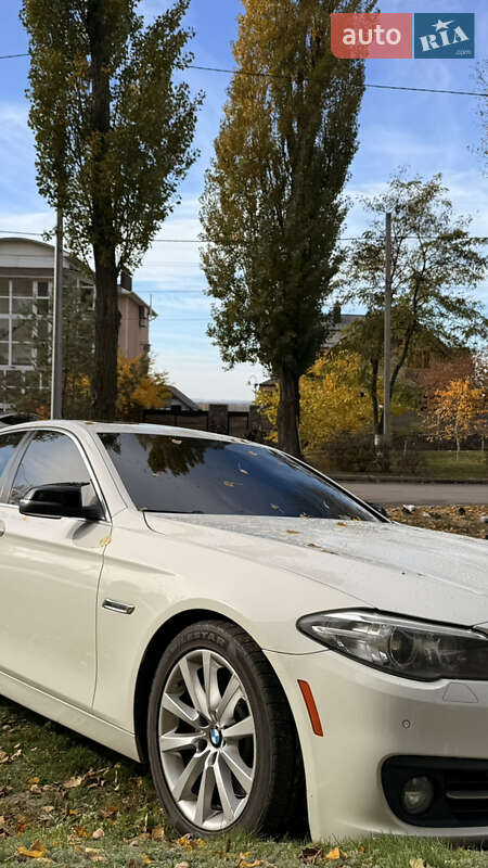 Седан BMW 5 Series 2015 в Києві