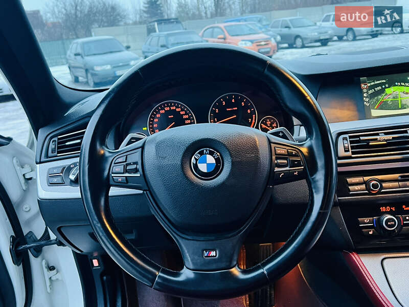 Седан BMW 5 Series 2011 в Харкові