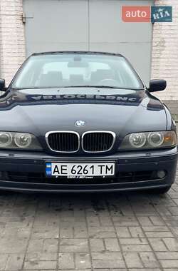 Седан BMW 5 Series 2000 в Кривом Роге