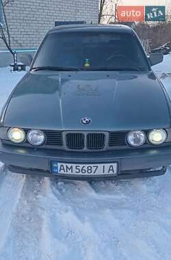 Седан BMW 5 Series 1989 в Житомире