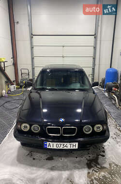 Седан BMW 5 Series 1995 в Киеве