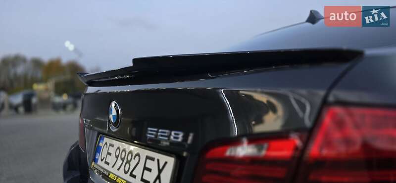 Седан BMW 5 Series 2015 в Чернівцях