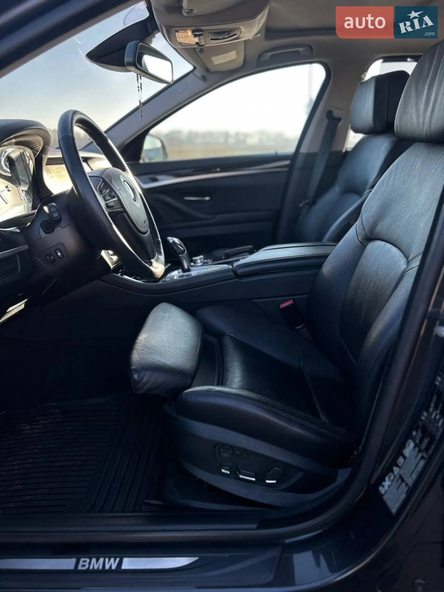 2012 BMW 5er - мініатюра 10