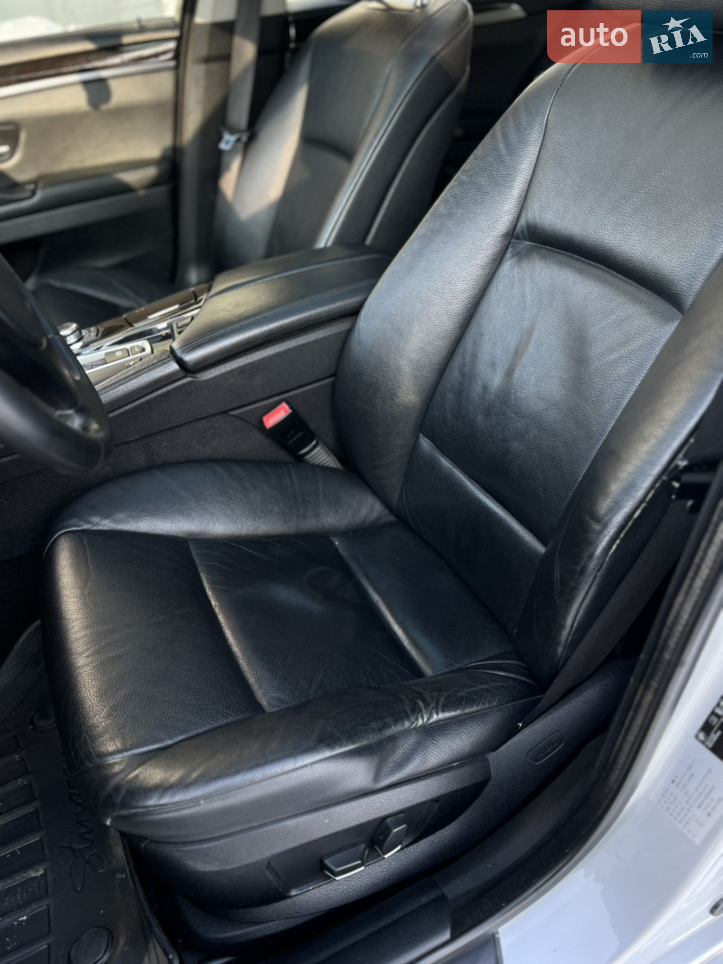 2011 BMW 5er - мініатюра 10