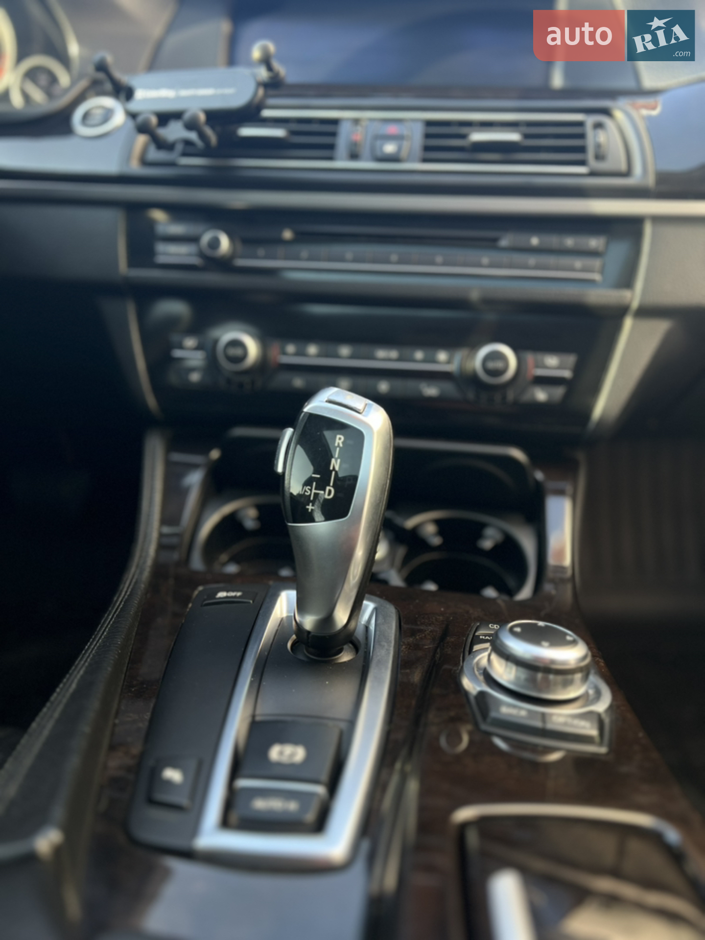 2011 BMW 5er - мініатюра 11