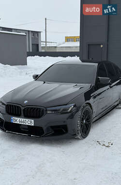 Седан BMW 5 Series 2018 в Ровно