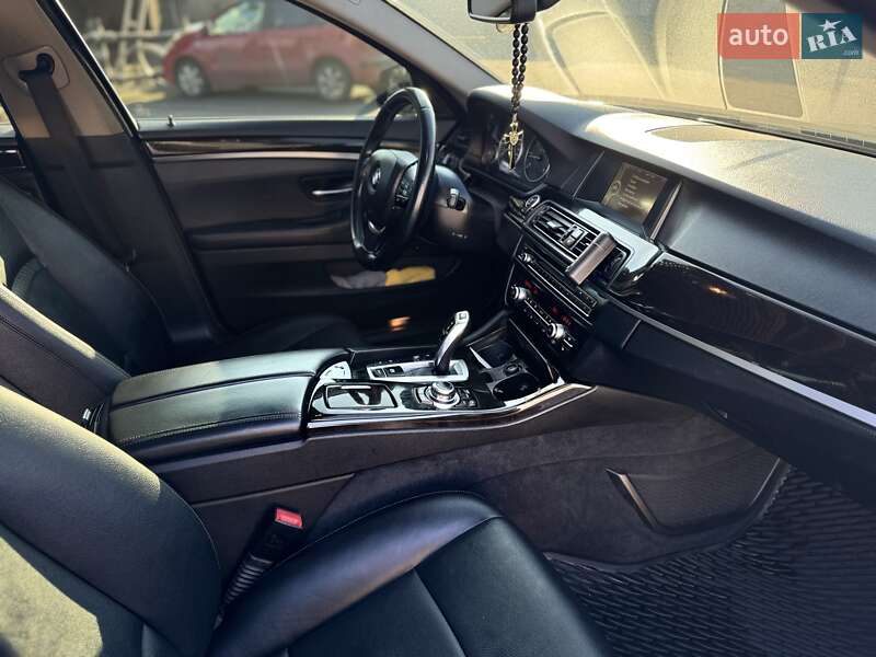 Седан BMW 5 Series 2013 в Одессе