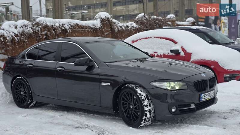 Седан BMW 5 Series 2015 в Чернівцях