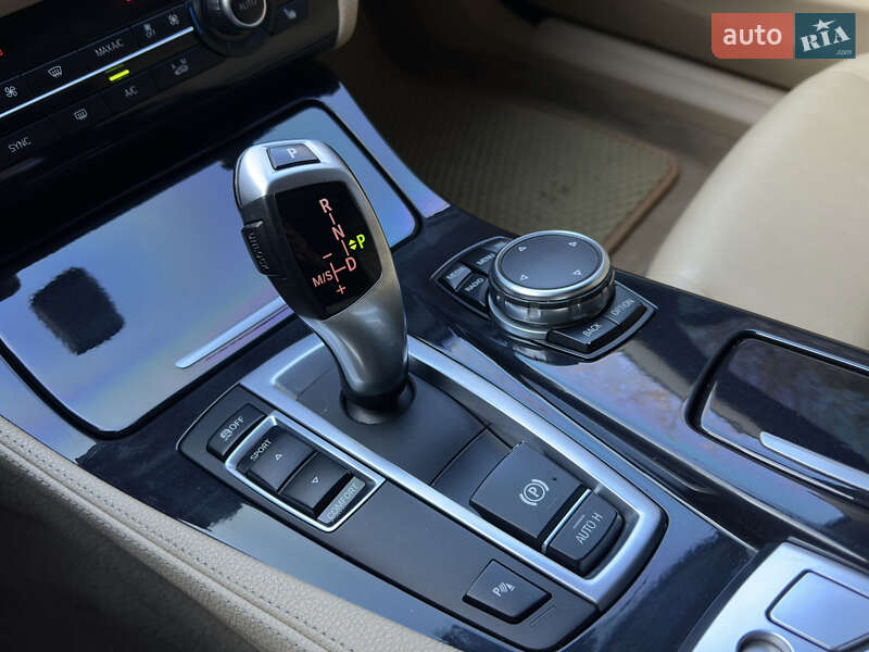 Седан BMW 5 Series 2016 в Миколаєві