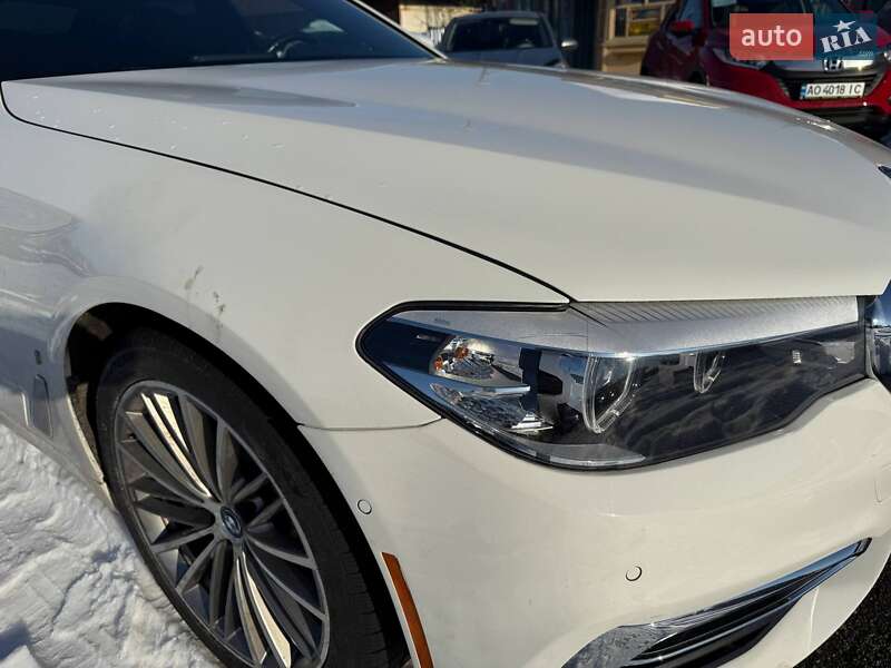 Седан BMW 5 Series 2018 в Ужгороде