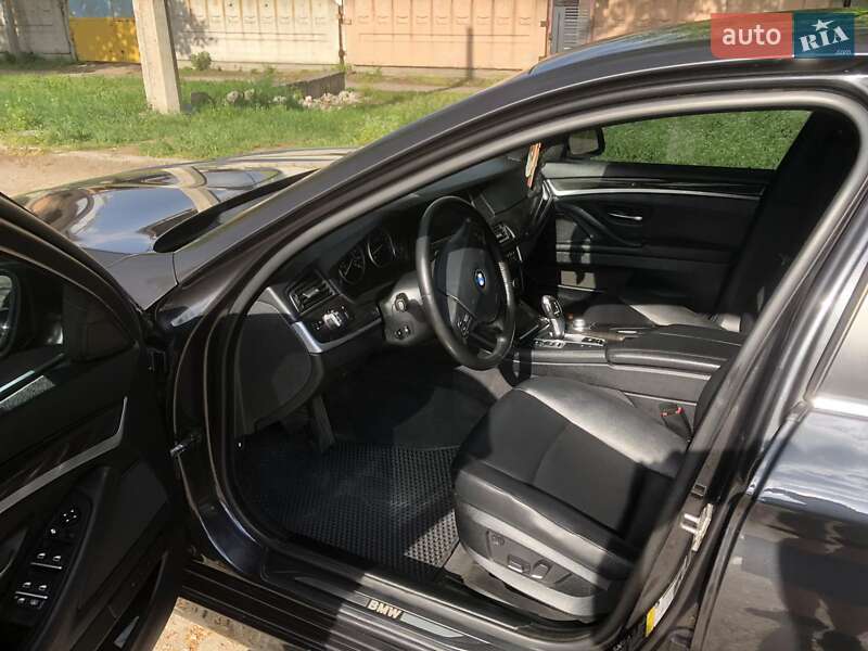 Седан BMW 5 Series 2011 в Никополе