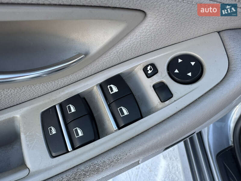 Седан BMW 5 Series 2011 в Киеве