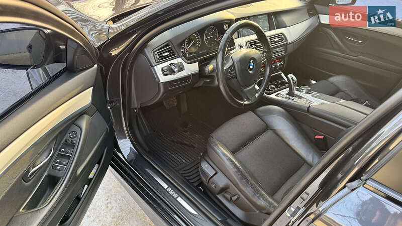 Седан BMW 5 Series 2011 в Черновцах