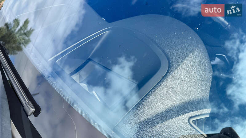 Седан BMW 5 Series 2011 в Черновцах