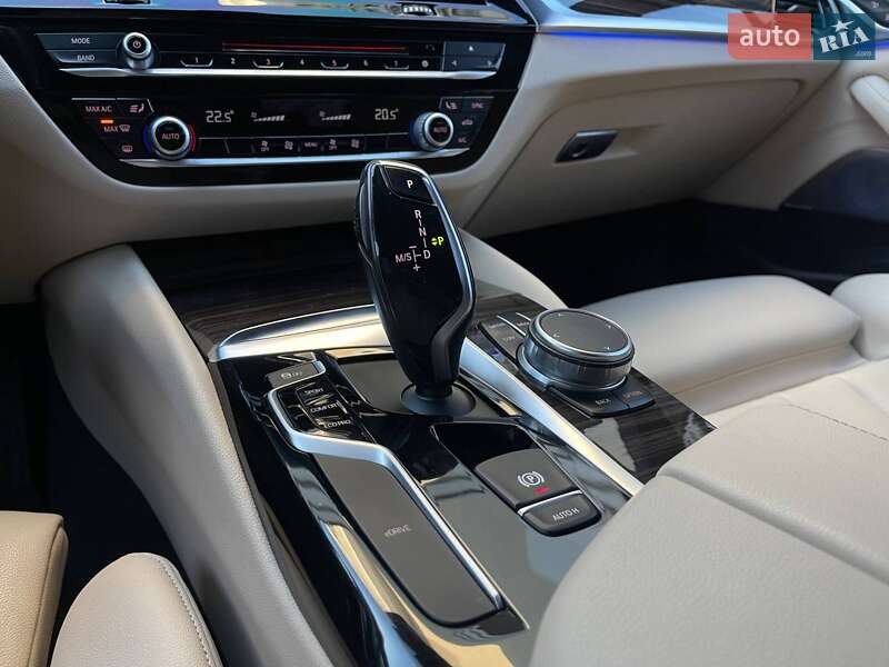 Седан BMW 5 Series 2018 в Николаеве фото 31 Седан BMW 5 Series 2018 в Николаеве