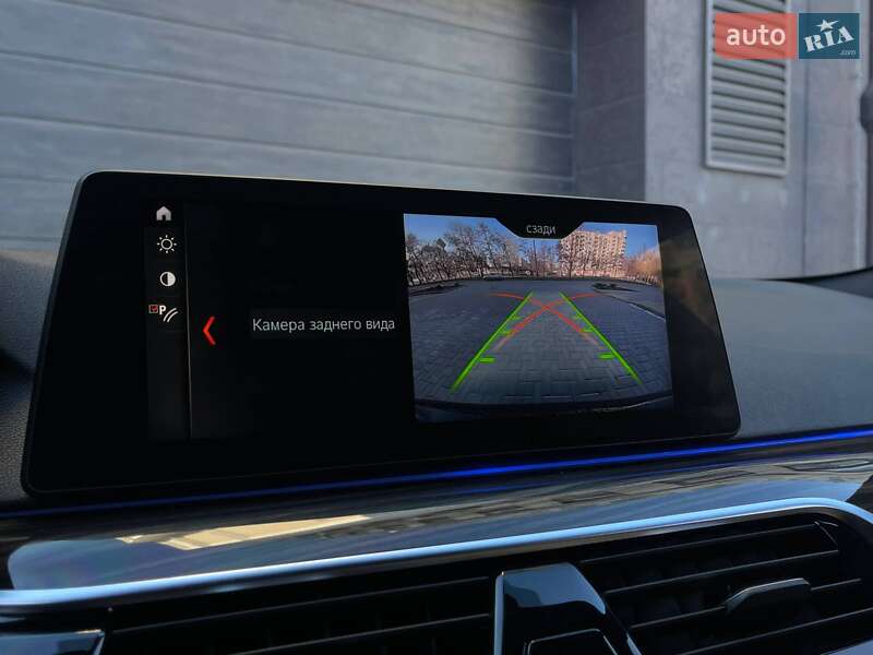 Седан BMW 5 Series 2018 в Николаеве фото 29 Седан BMW 5 Series 2018 в Николаеве