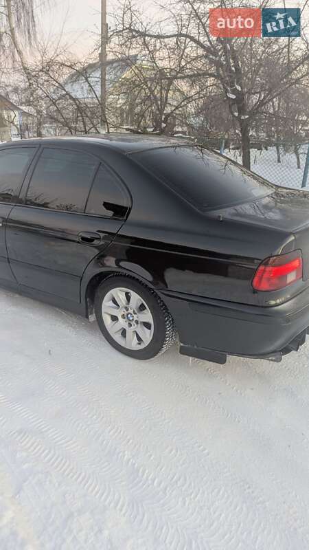 Седан BMW 5 Series 2002 в Ровно
