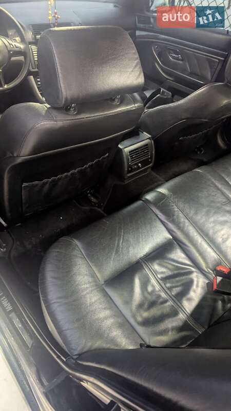 Седан BMW 5 Series 2002 в Ровно