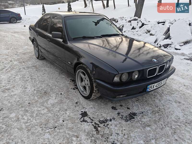 Седан BMW 5 Series 1995 в Хмельницком