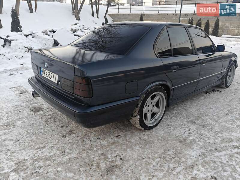 Седан BMW 5 Series 1995 в Хмельницком
