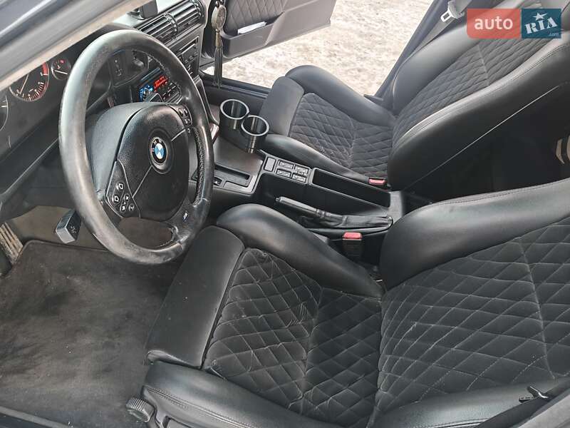 Седан BMW 5 Series 1995 в Хмельницком