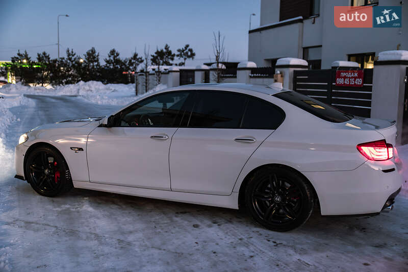 Седан BMW 5 Series 2010 в Львове