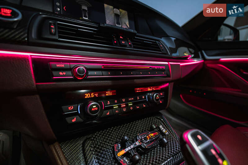 Седан BMW 5 Series 2010 в Львове