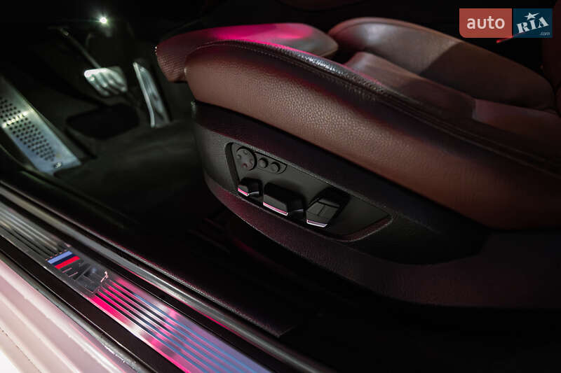 Седан BMW 5 Series 2010 в Львове