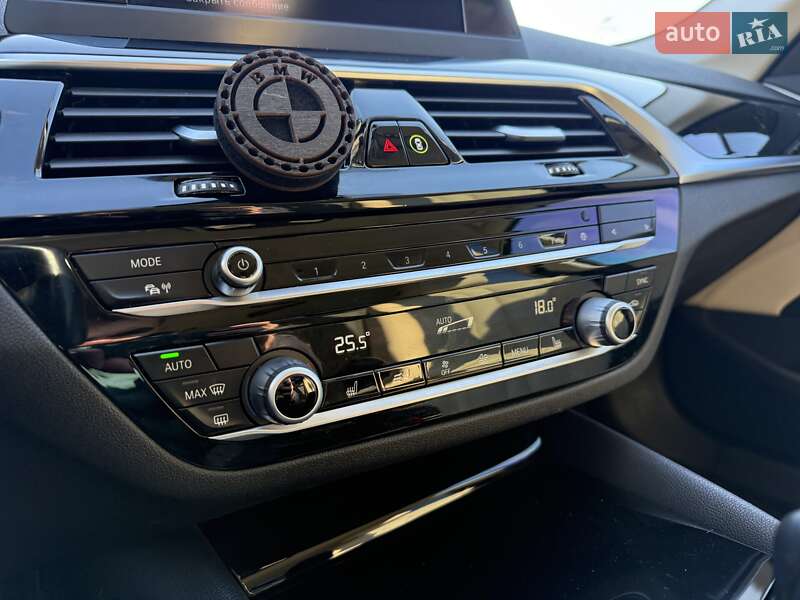 Седан BMW 5 Series 2018 в Луцке